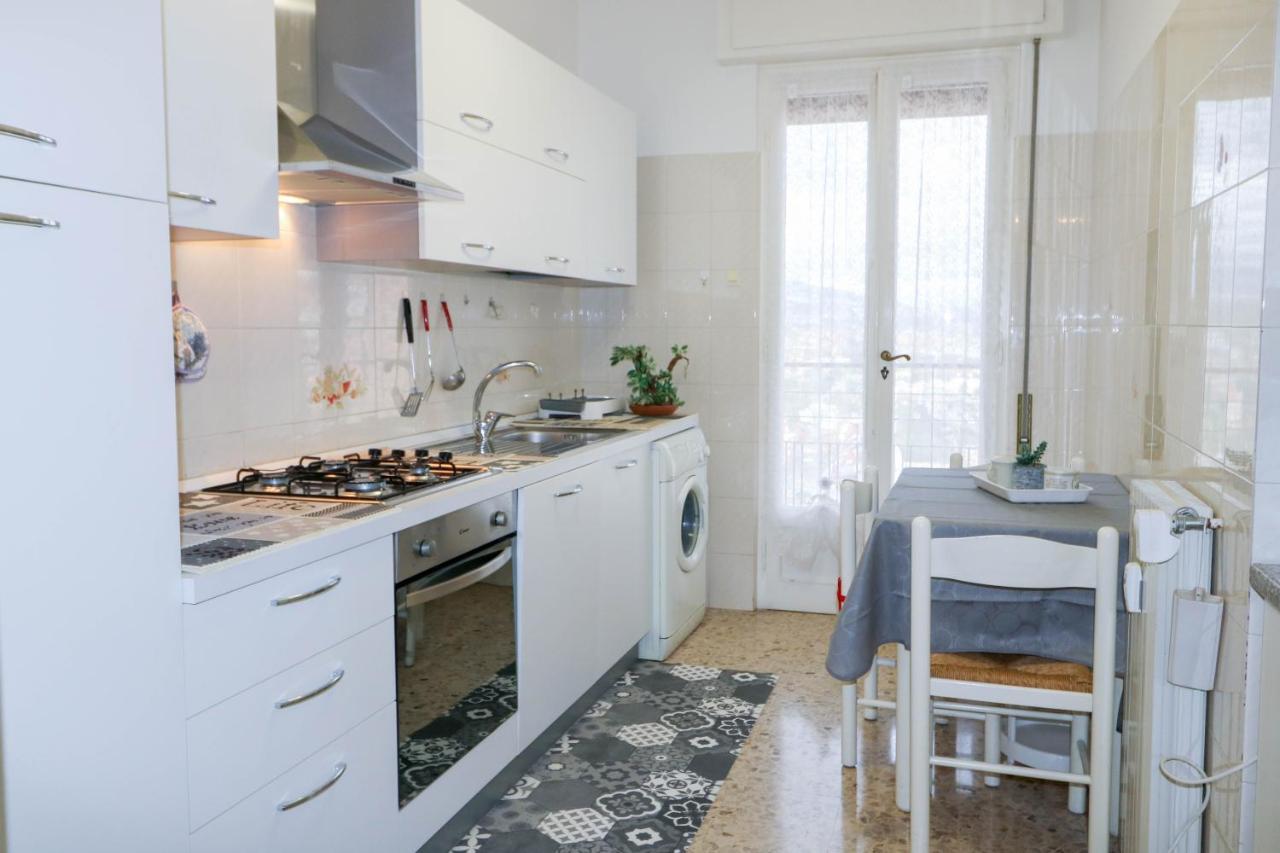 Apartamento H11 Arma Vista Mare Panoramica Arma di Taggia Exterior foto